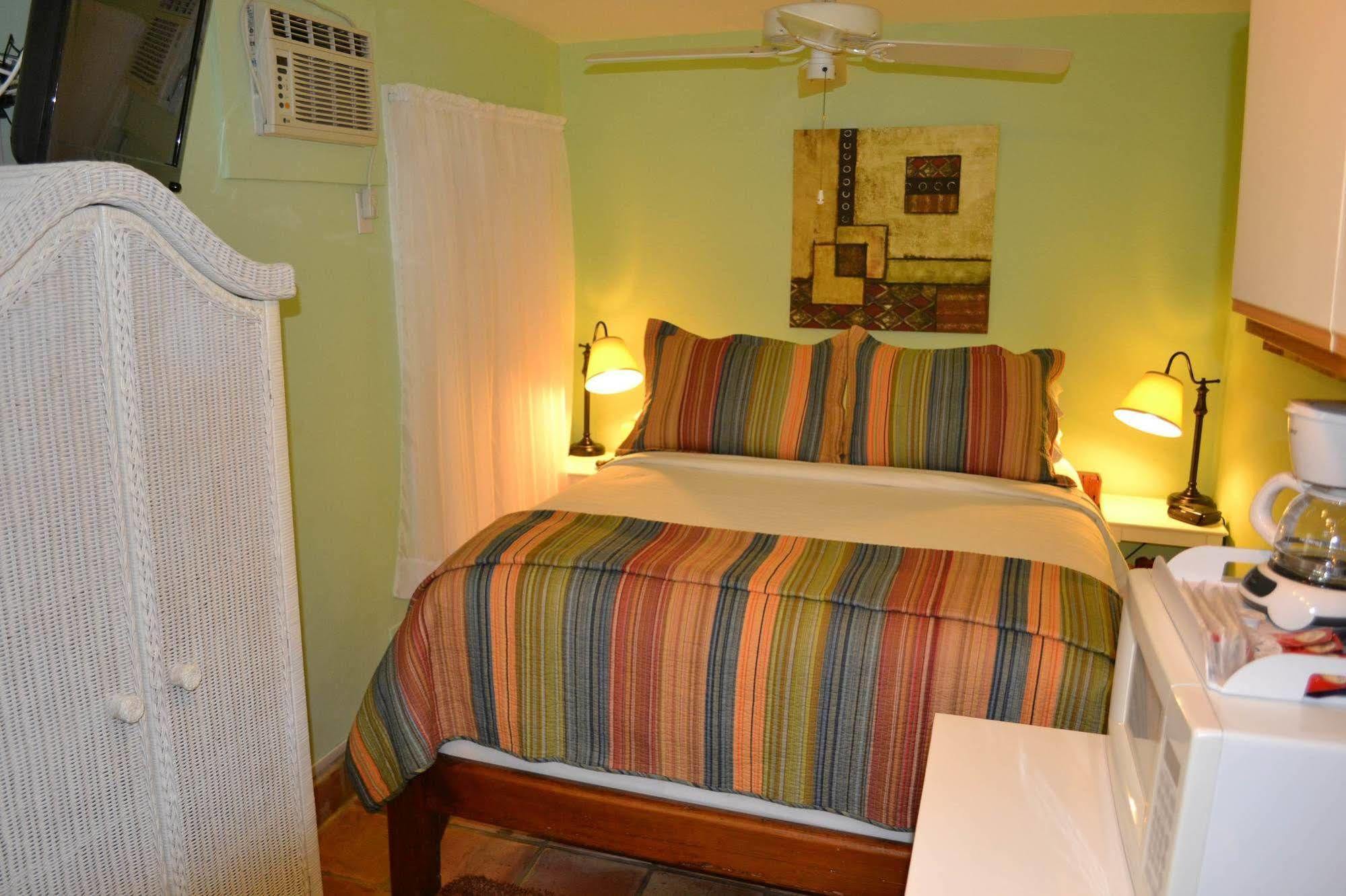 Speakeasy Inn (Adults Only) Key West Buitenkant foto